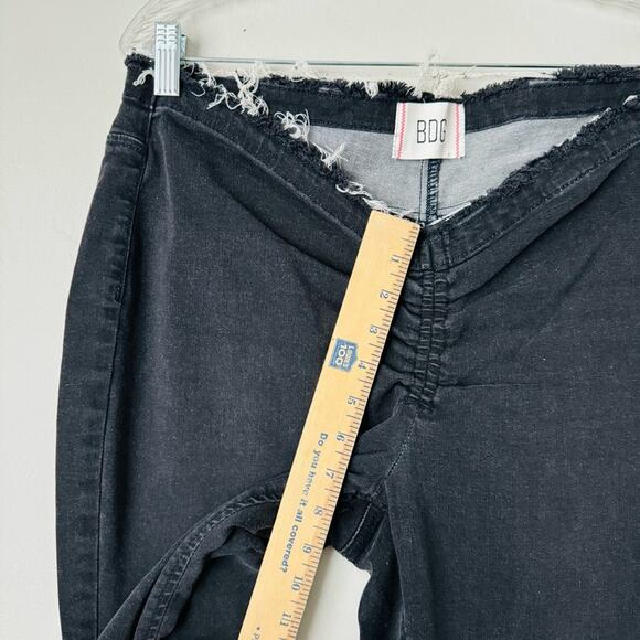 BDG Urban Outfitters Ruched Dipped Flare Jean
Women's 34 (18) - Picture 5 of 14